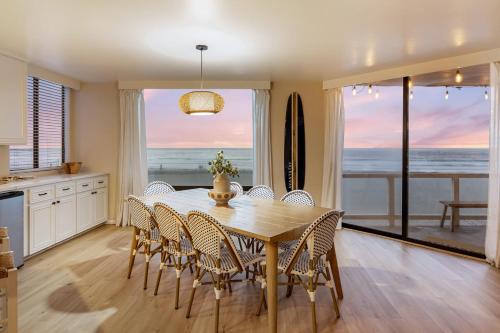 Belmont by AvantStay 3BR Home on Mission Beach Ocean Views