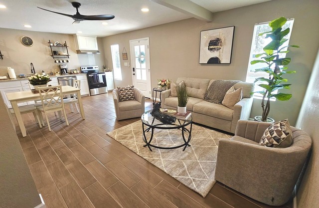Belton Lakehouse One Bedroom Apartment- Unit 2
