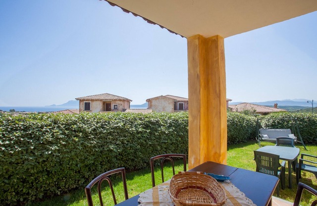 Belvedere Suite G - Wohnung mit Pool in Pittulongu