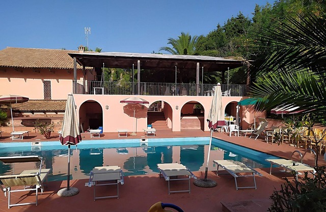 Angenehme Wohnung mit Pool
