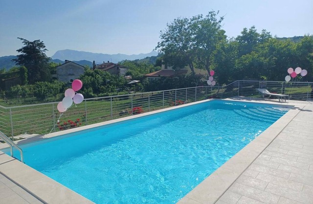 Majestätische Villa in Montefalcone Appennino mit Swimmingpool