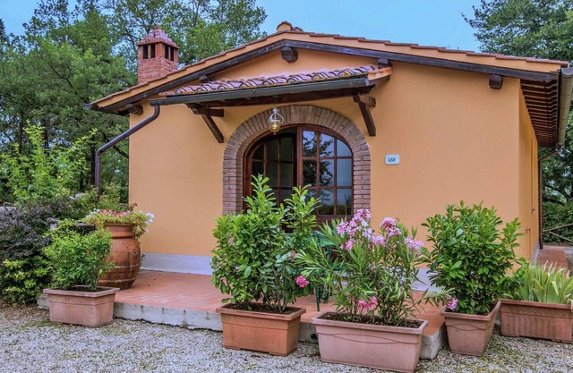 Geräumiges Bauernhaus in Terranuova Bracciolini mit Pool
