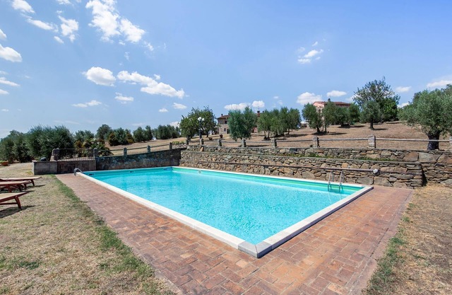 Gemütliches Ferienhaus in Capraia e Limite mit Swimminpool