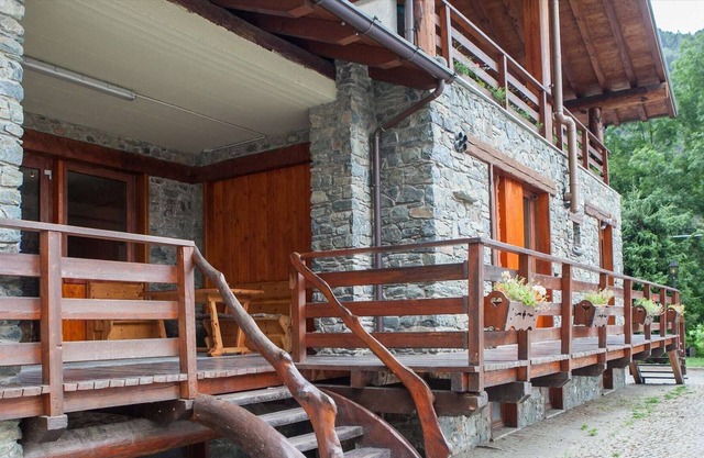Sonnendurchflutete Wohnung in Antey-Saint-André nahe Skilift