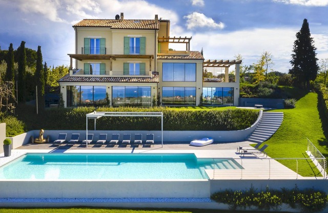 Belvilla by OYO Villa Eloise