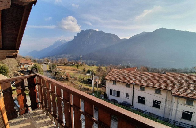 Gemütliche Wohnung in Vendrogno mit Balkon