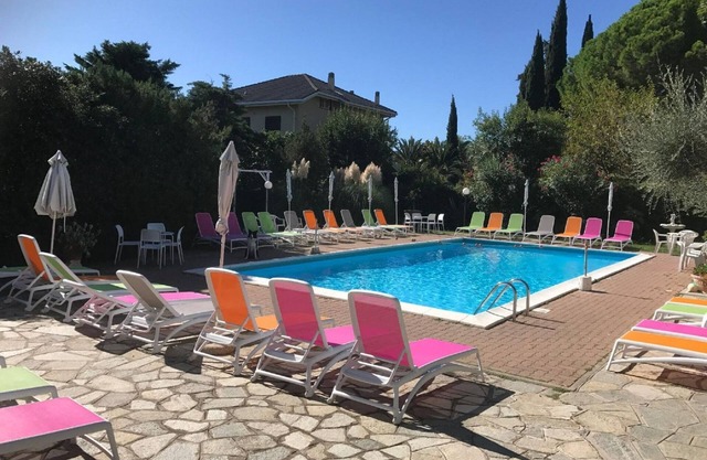 Schöne Wohnung in Loano mit Terrasse