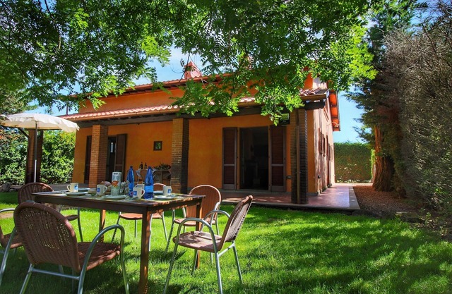 Attraktives Herrenhaus in Chianacce mit Swimmingpool