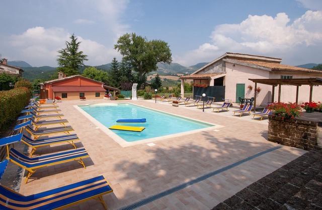 Attraktives Ferienhaus in Urbania mit Sprudelbad