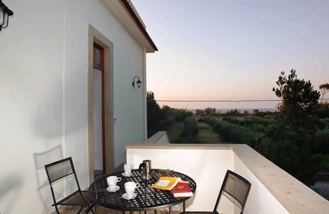 Moderne Villa in Patti mit Terrasse