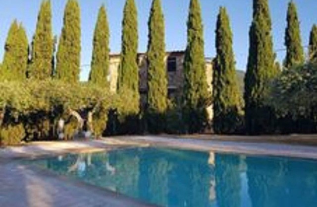 Geräumiges Ferienhaus in Paizze mit eigenem Pool