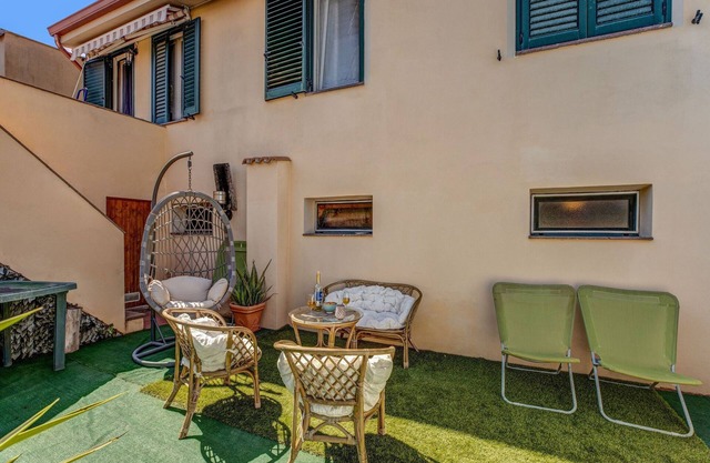 Charmante Wohnung in Carbonia mit Garten