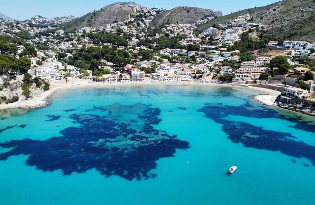 Bungalow en Moraira con azotea orientada al sur