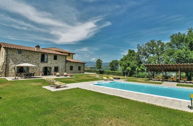 Atemberaubendes Landhaus in Poppi mit Schwimmbad