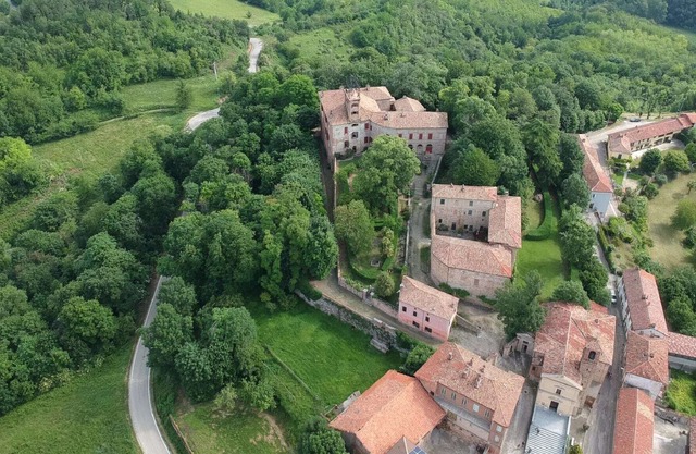 Schöne Wohnung in Asti mit Garten
