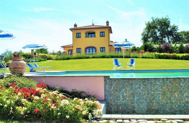 Schöne Villa in Cortona mit privatem Pool