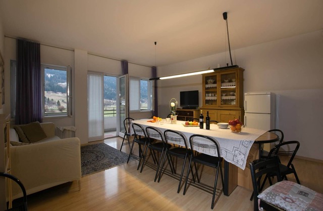 Feudale Ferienwohnung in Predazzo (Dolomiten) mit Balkon