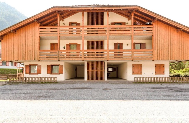 Geräumiges Chalet mit Garten in Tirol in Skigebietnähe