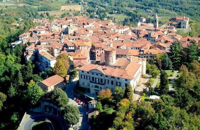 Luxuriöse Ferienwohnung mit Garten in Rocca Grimalda