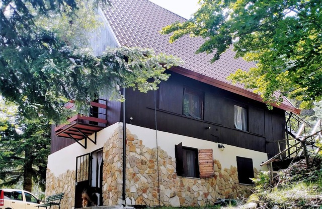 Traditionelles Ferienhaus in Polino mit Garten
