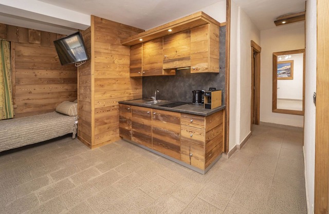 Moderne Wohnung in Sauze D'Oulx mit eingezäuntem Garten
