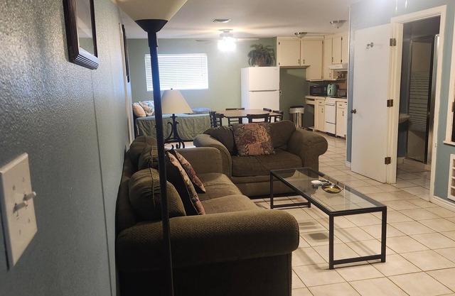 Ben's Den Fully Furnished Condo Centrally located Pets Welcome!