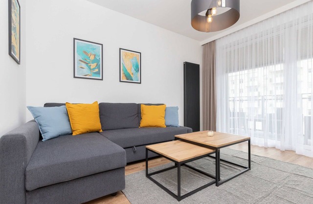 Benisławskiego 8 | Wohnung mit Balkon | Parkplatz