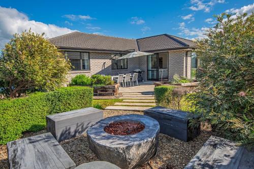 Bennett's Bach - Waipu Holiday Home