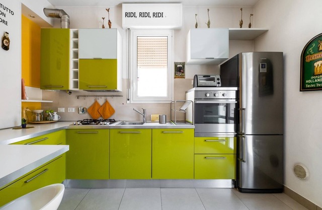 Bergonzoni Modern Apartment by Wonderful Italy