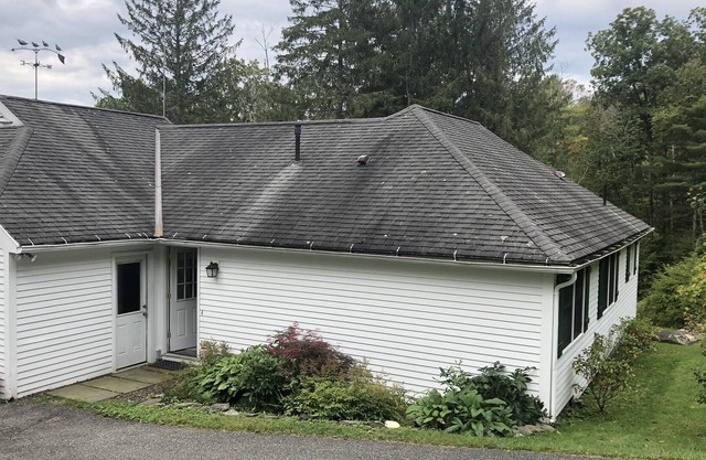 Berkshire Chalet getaway guest cottage private, dog safe & friendly.