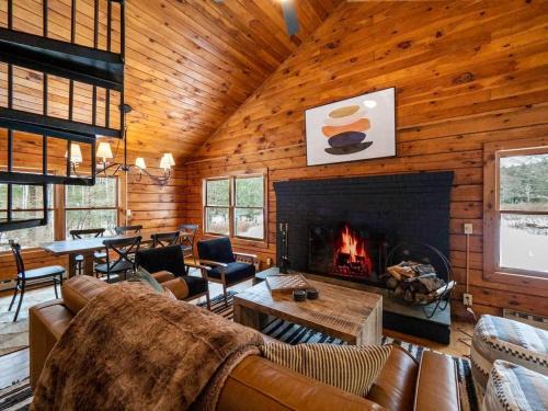 Berkshire Vacation Rentals: Private Cabin On Over 12 Acres Of Woods
