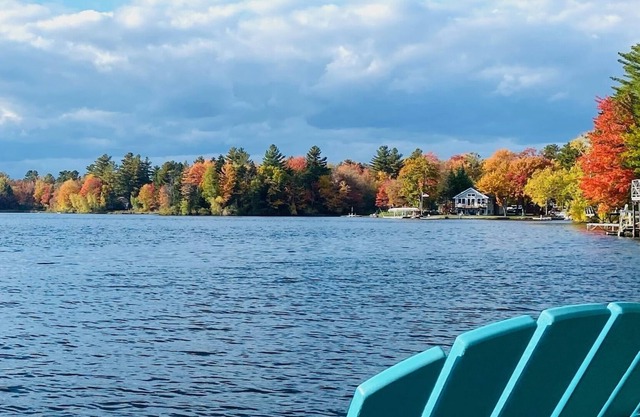 Berkshires - Charming Lakefront Cottage