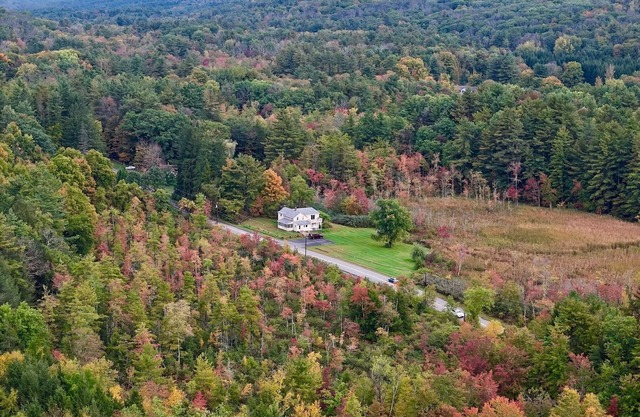 Berkshires / Great Barrington Chic & Cozy, Sleeps 10