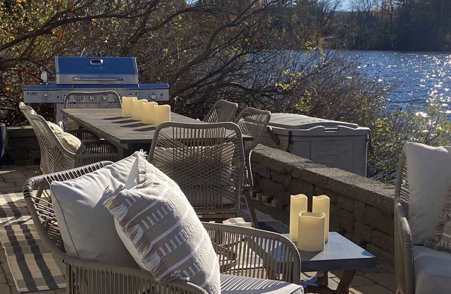 Berkshires Home Makeover ~ Immaculate Lakefront Getaway ~ Dreamy Sunsets!