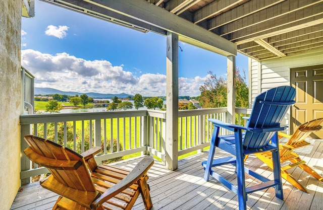 Bernard's Landing Condo w/ Lake & Pool Access!