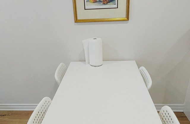 Besement 1BDR FREE PARKING , WIFI. CITQ 299017
