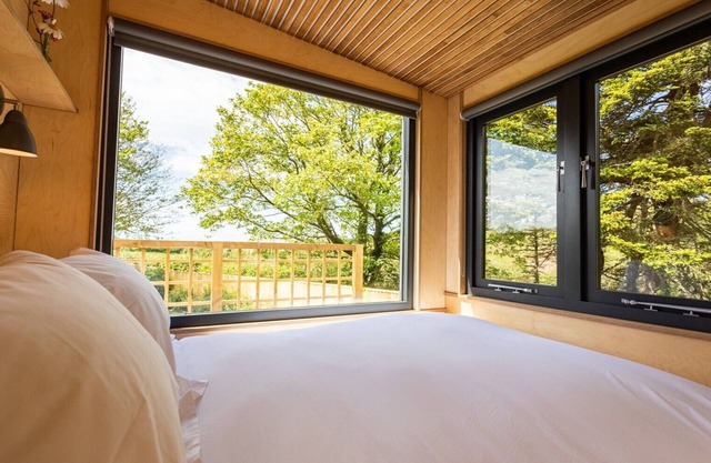 Bespoke tranquility just for two (and a furry friend..)