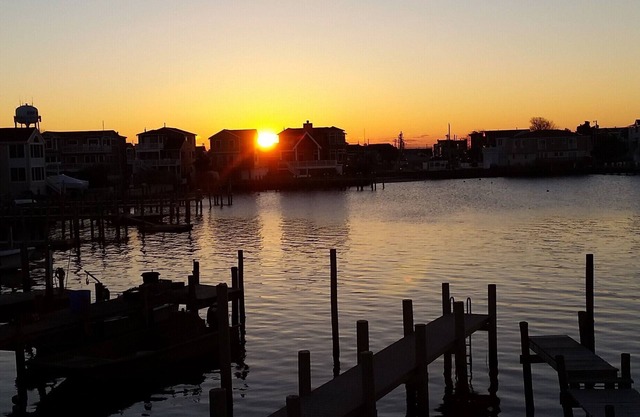 Charming Bayfront 3BR, 2BA zu Hause in Ship Bottom, NJ (LBI)