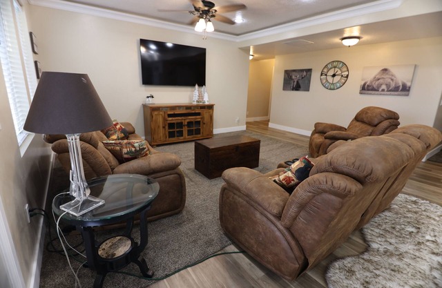 Best Family place to stay in Nephi, UT - Up to 6 Guests - Basement Apartment