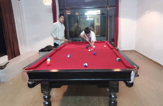 Best hotel in Naddi, Dharamshala With multicusion restaurant and kitchen.