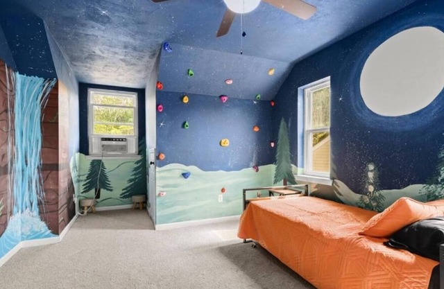 BEST HOUSE EVER! -Breakfast, Rock Wall, Pets, LSU-