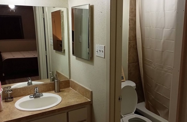 Best Houston Private Townhome