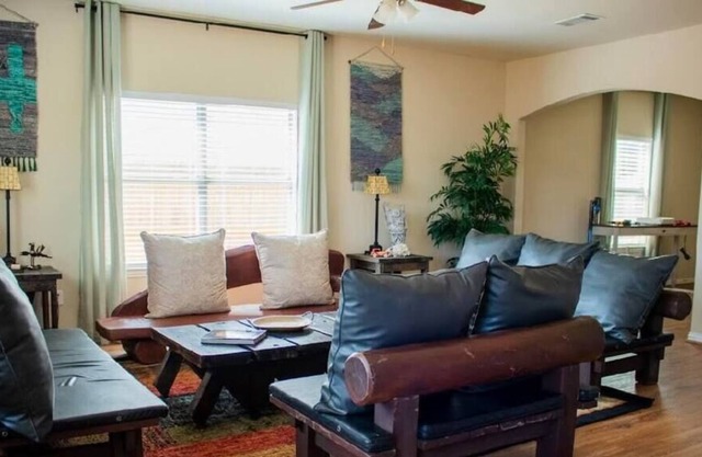 BEST Location!4BD Entire Culture Home
