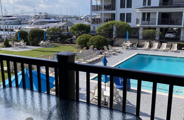 BEST Location in Newport on Thames St! Newport On Shore Resort - 6/19-6/26/2026