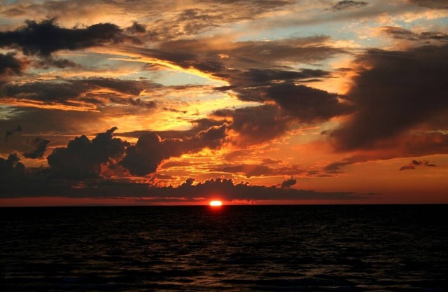 Bester Sonnenuntergang - Wunderschönes, geräumiges Haus am Strand am Michigansee, Mackinaw City