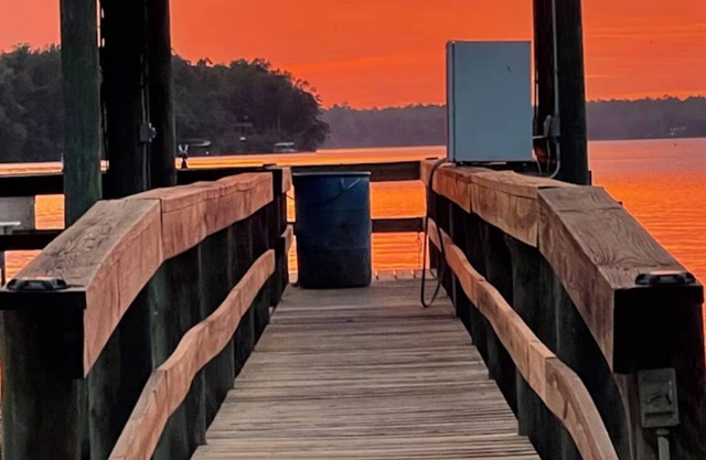Best Sunset Views on Lake Talquin!