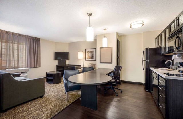 Best Value, Quality Stay! 2 Comfortable Units, Near Museum of Biblical Art