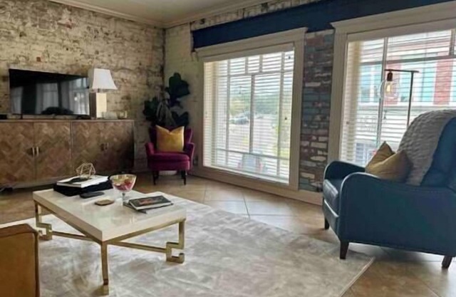 *Best view downtown*, Center of it all