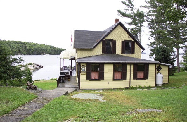 Beste Aussicht in East Boothbay, Maine - 4 Schlafzimmer Oceanfront Cottage