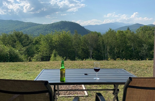 Beste Aussicht auf den Berg. Washington. In der Nähe von Storyland (1 Meile) und der Sehenswürdigkeit. Pools